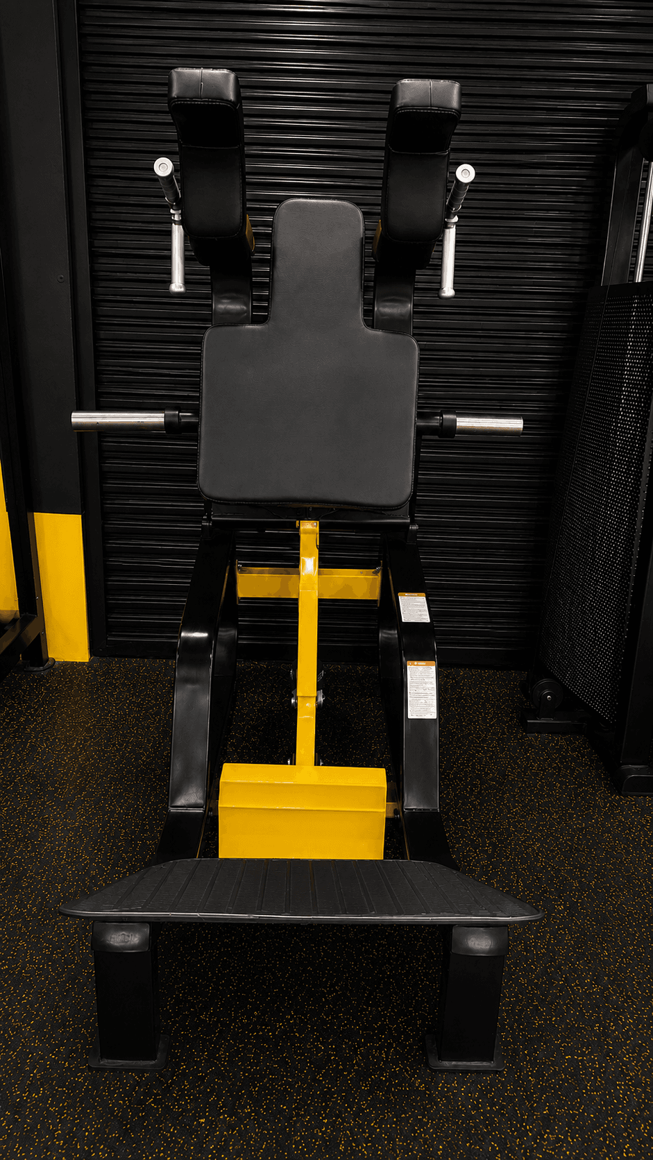 Leg press machine at Goodlife Fitness Kumbhari